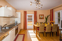 Küche komplett eingerichtet und ausgestattet