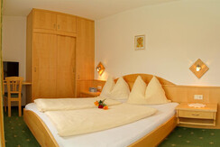 Juwel-Schlafzimmer-2-Pano