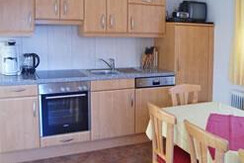 komplett ausgestattete Küche