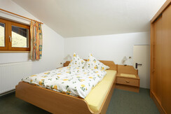 Schlafzimmer 2