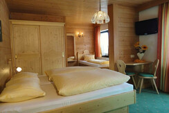 Familienzimmer im Alpenhof