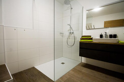 Begehbare, großzügige Dusche