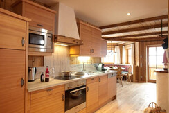 Feldingalm-Hofgastein-Küche-Chaletappartement