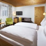 Photo of Double room, separate toilet and shower/bathtub