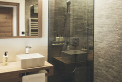 Badezimmer Hotel Nesslerhof Doppelzimmer Augenweid