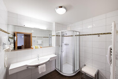 Badezimmer (kann im Detail abweichen)