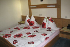 Appartement 2-6 Pers. Schlafraum Doppelbett