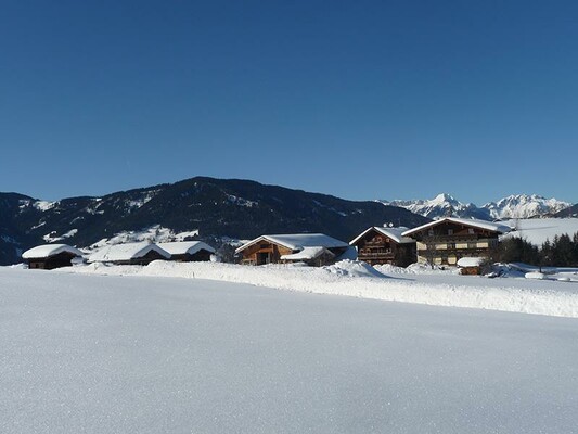 Öd-Bauernhaus im Winter