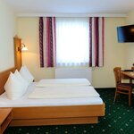 Bild von Doppelzimmer, Dusche, WC, Balkon