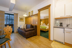 G4 Wohnraum mit Küche_Web