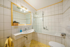 Badezimmer_hinten