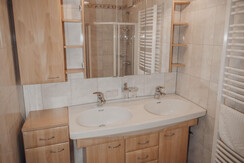 WieshofStJohann_ap_12