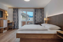 DSCF1171 1920x1080 web