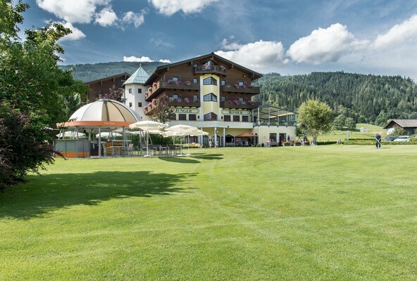 Directly at the golfcourse RADSTADT, Hotel Zum Jungen Römer