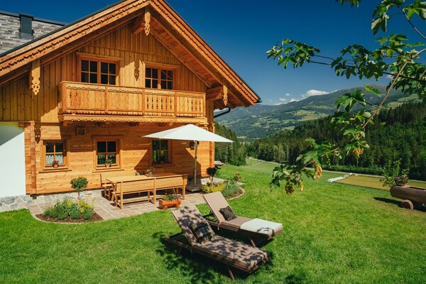 Auszeit in den Bergen - Almchalet Linharterhof | © Christine Höflehner