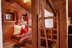 Kuschelecke-am-Heuboden