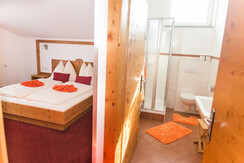 Bade und Schlafzimmer