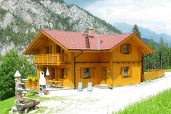 051 Hüttenfoto im Prospekt