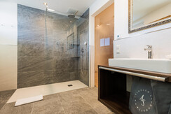 deluxe_22-12-21_SelinaFlaschPhotography-7