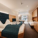 Photo of Hotel suite, shower or bath, toilet, 1 bed room