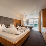 Photo of Hotel suite, shower or bath, toilet, 1 bed room