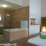 Photo of Suite, oddelené WC a vaňa/sprcha, 1 spálňa