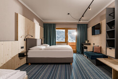 Room Pictures_Room_F_FZR_2