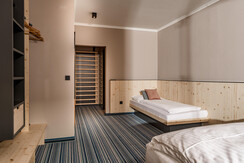 Room Pictures_Room_F_FZR_0