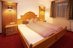 Zimmer_Haus_Amadeo_Flachau