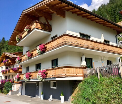 45C6B5BF-E132-4C2F-95B2-EDD0452E3BD3