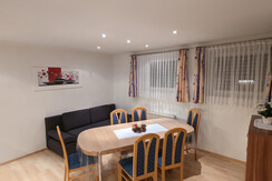 Wohnküche mit Ausziehcouch