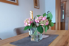 Esstisch in der Wohnküche