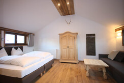 Schlafen und Sofabett 2. Ebene