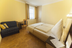 Zimmer mit Extrabettmöglichkeit - Grundriss grün