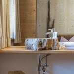 Photo of Tweepersoonskamer, douche en bad, WC, 1 slaapkamer