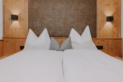 Doppelzimmer Dachgeschoss (1-2 Pers.)