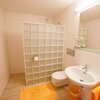 Photo of Triple room, shower, toilet | © B&B Landhaus Vierthaler