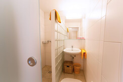 Badezimmer Familienzimmer mit Balkon