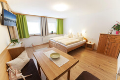 Familienzimmer mit Balkon