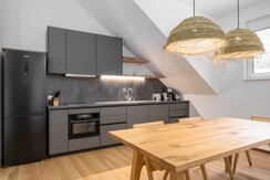 BASE 1.09 | küche mit großzügigen essbereich