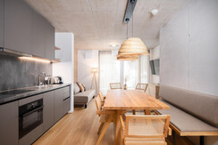 BASE 2.05 | essbereich