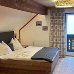 Photo of double room with shower, WC