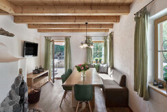 DorfinderStadt-Chalet-Teichblick-Stube-So