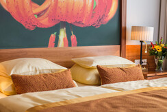 eh_Bett_Economy Suite