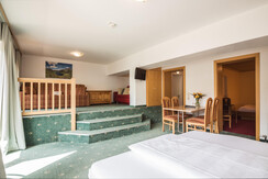 Familienzimmer Typ B für max 7 Personen