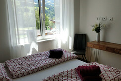 Ferienwohnung Alpenblick_Schlafzimmer 1a
