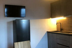 29207889-D4FE-4E36-9229-9E69514E690E_1_105_c