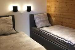 73A45FCE-BF67-480B-9F52-C65D1D78690C_1_105_c