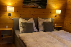 76C02362-3BDA-45E2-827F-F1310C65C882_1_105_c