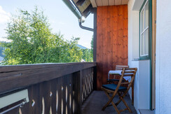 App Enzian Balkon Richtung Süden